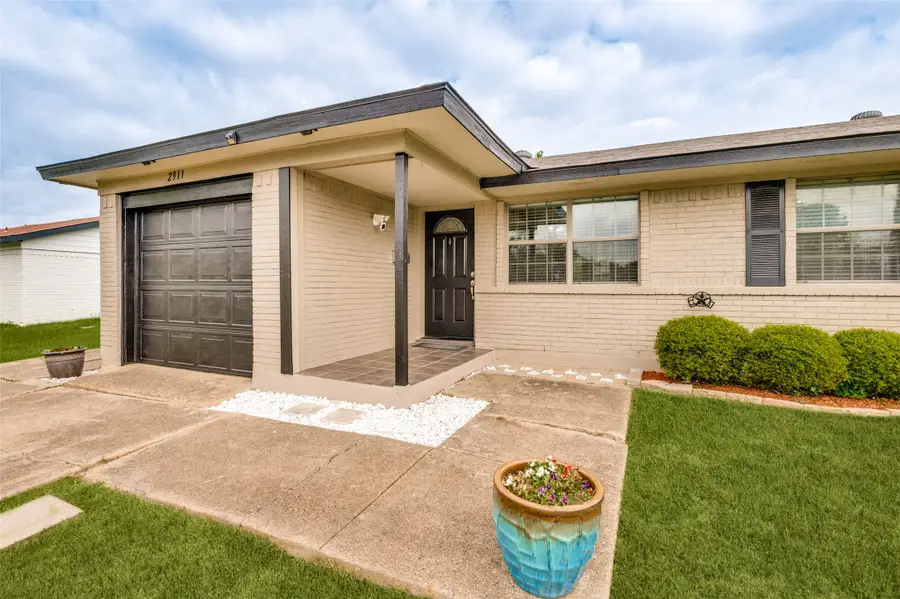 2911 Old North Road, Farmers Branch, TX 75234 - #2