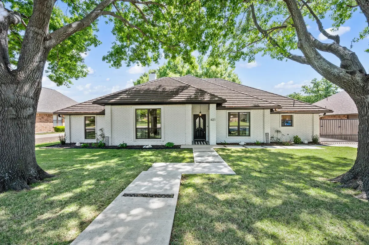 621 Evergreen Drive, Hurst, TX 76054 - #1