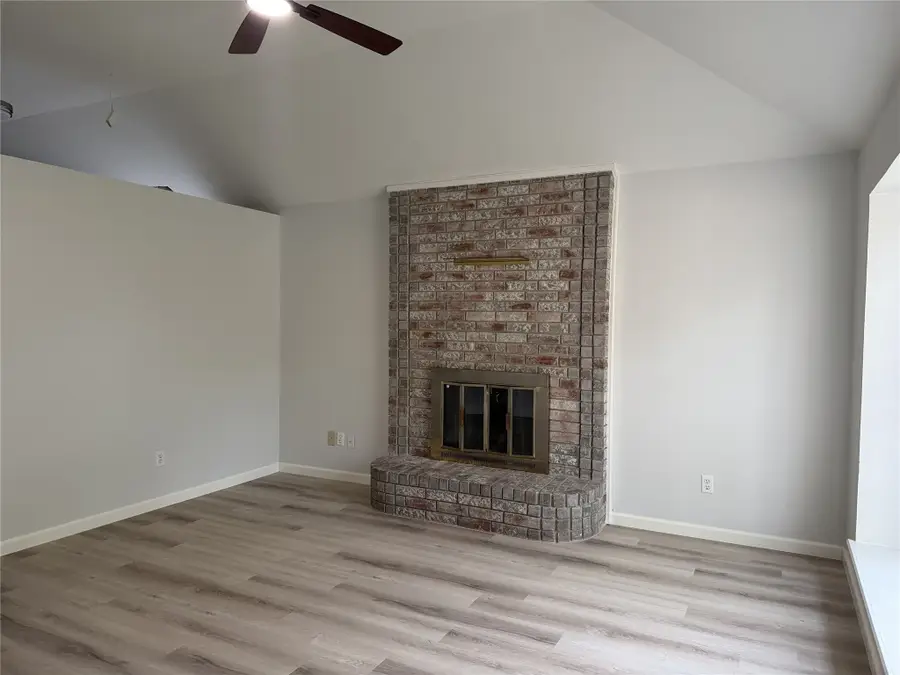 900 Cornfield Drive, Arlington, TX 76017 - #3