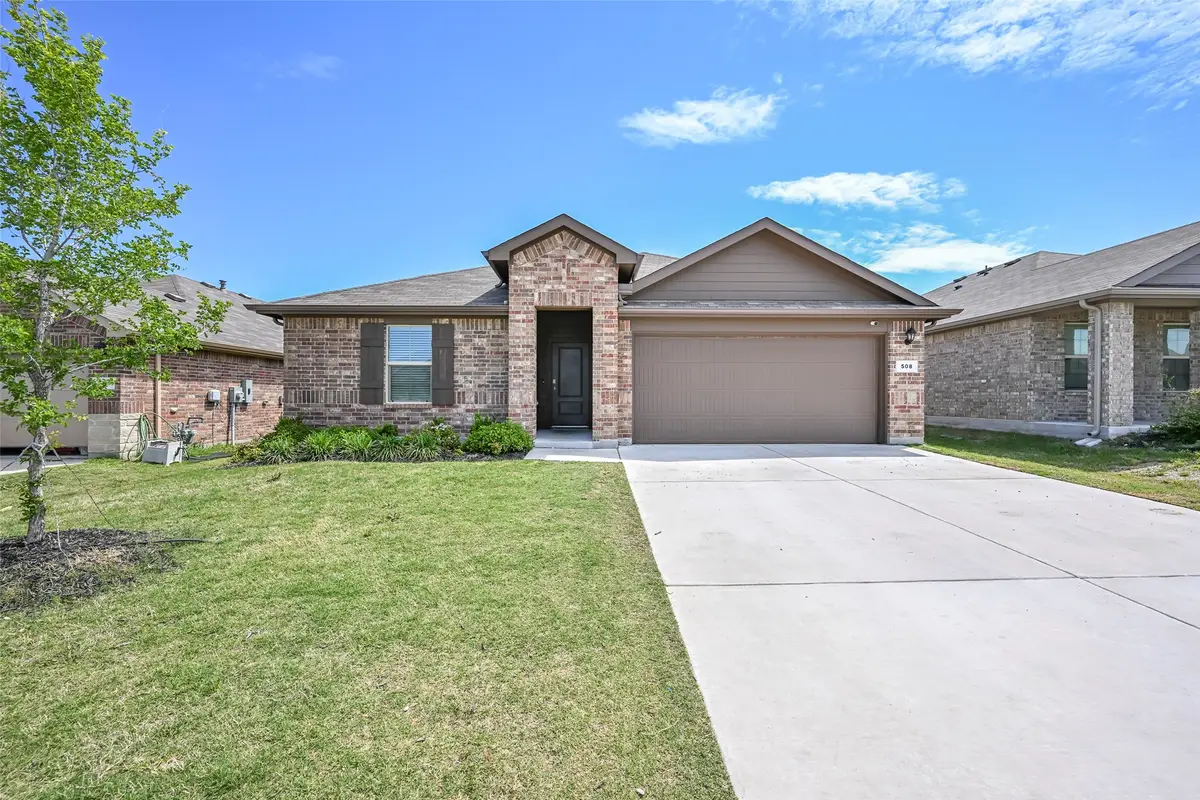 508 Bronze Circle W, Springtown, TX 76082 - #1