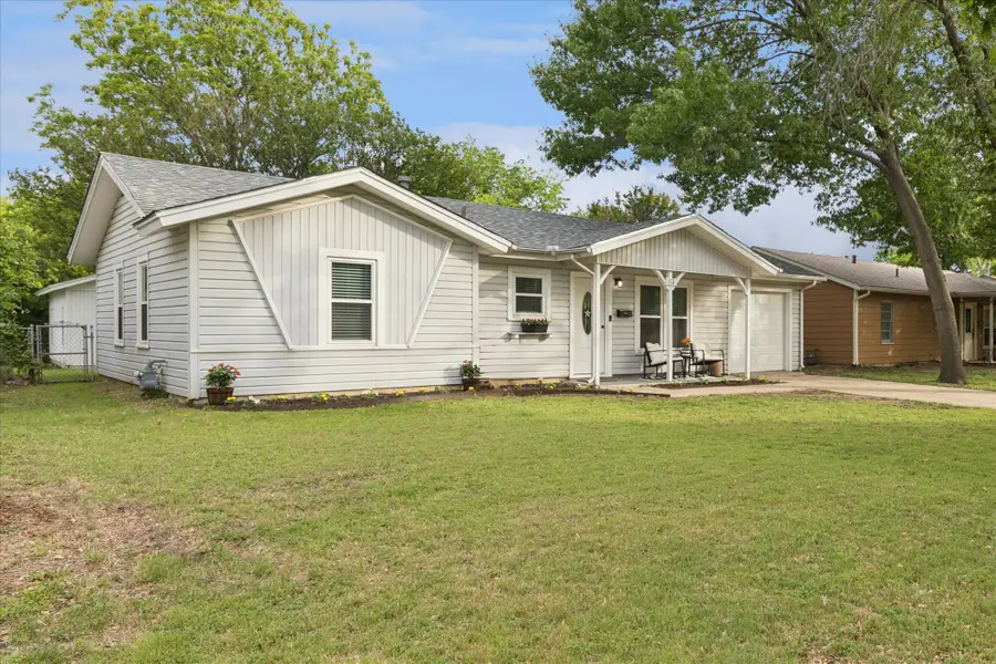 112 Murphy Road, Burleson, TX 76028 - #2