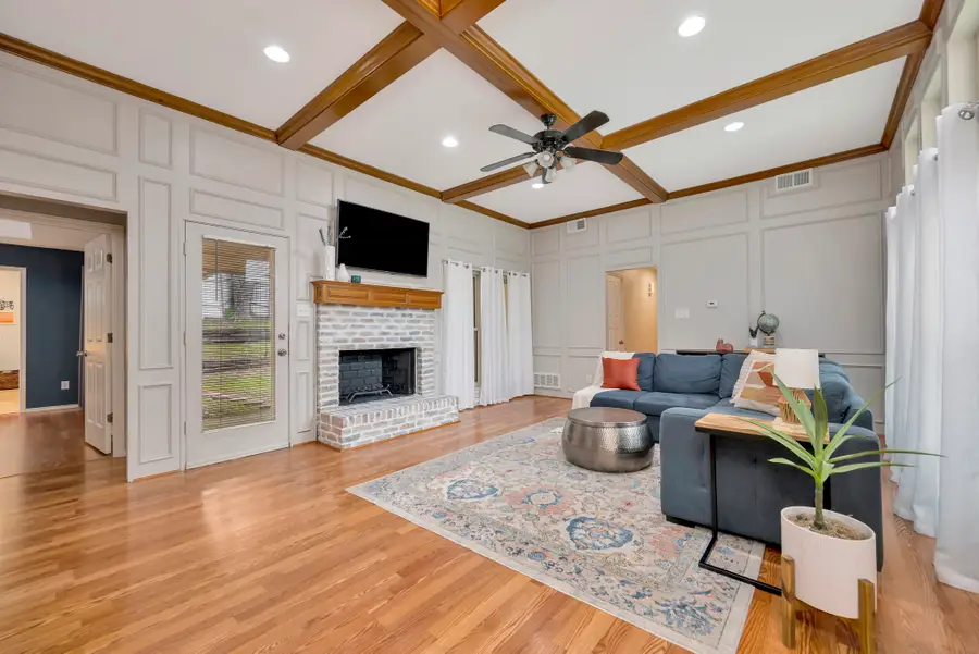 5517 Chimney Rock Road, Fort Worth, TX 76112 - #3