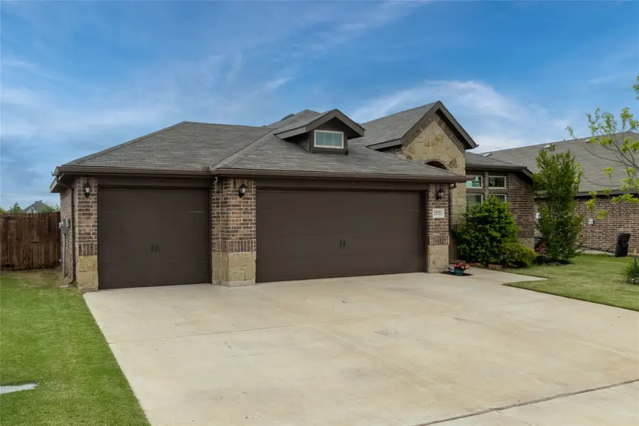 2525 Silver Fox Trail, Weatherford, TX 76087 - #2