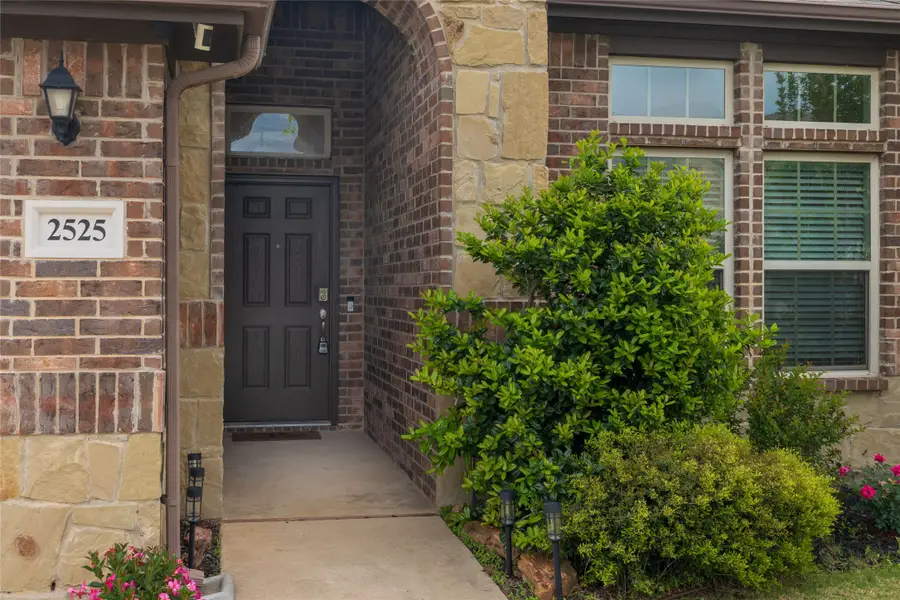 2525 Silver Fox Trail, Weatherford, TX 76087 - #3