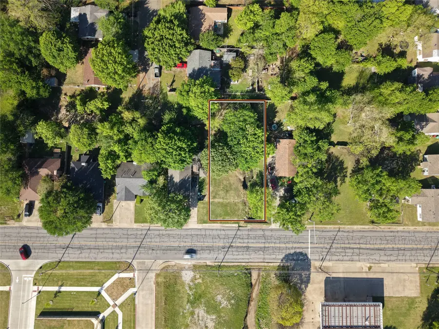 484 S Dewey Avenue, Sherman, TX 75090 - #2