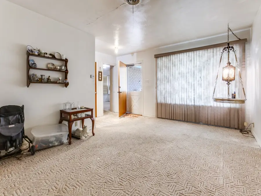 2804 S 5th Street, Garland, TX 75041 - #3