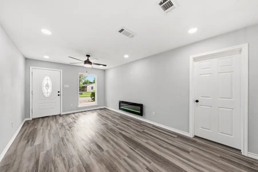 6245 Fenway Street, Dallas, TX 75217 - #2