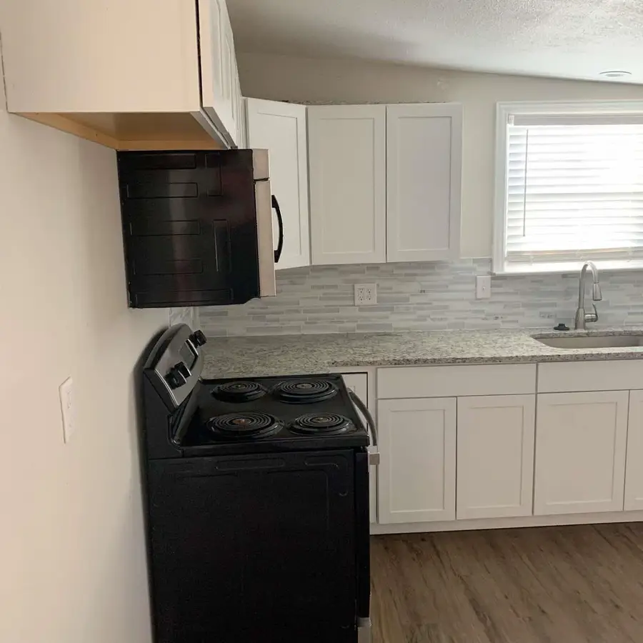 511 E Washington Street, Denison, TX 75021 - #3