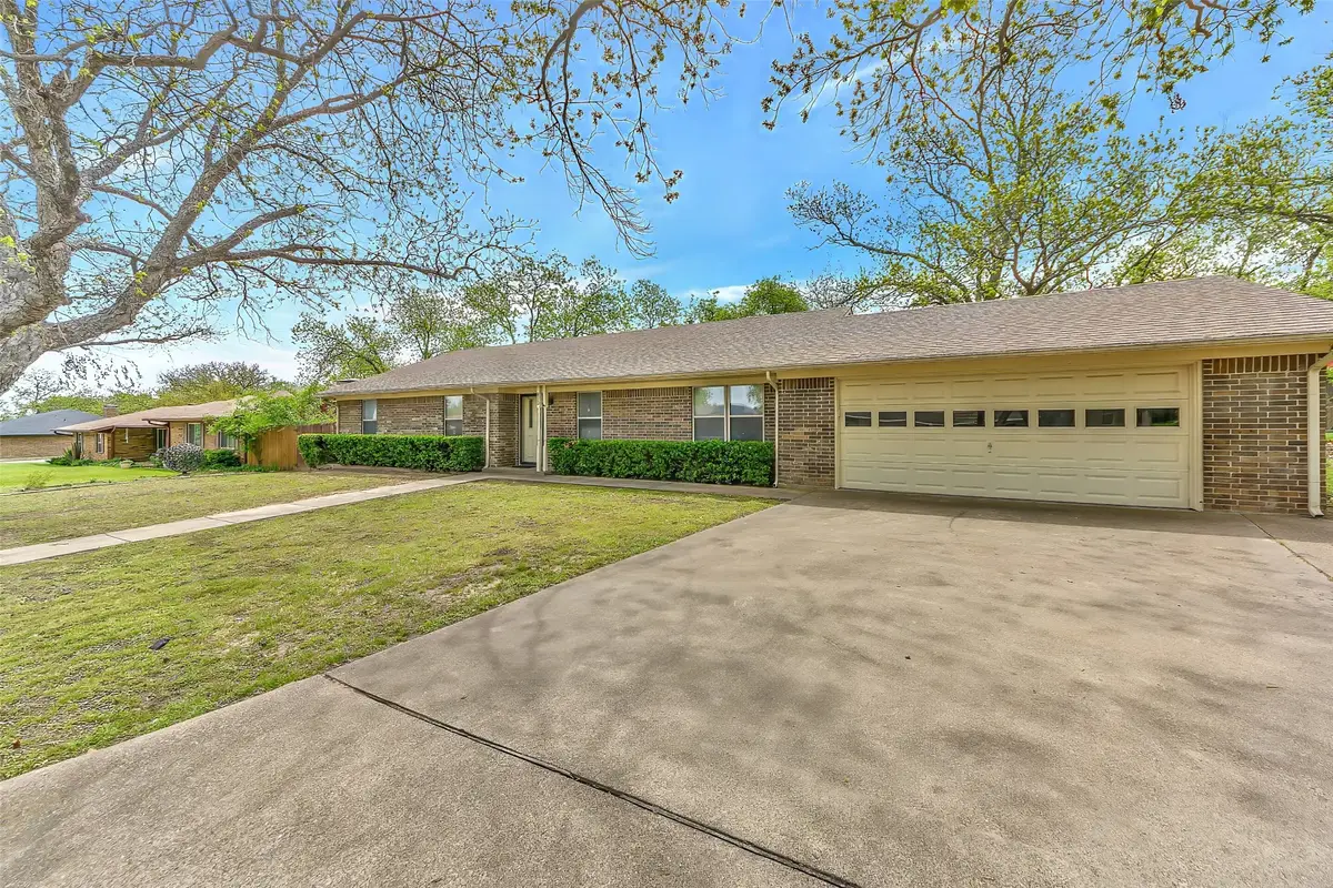 810 Hilltop Drive, Weatherford, TX 76086 - #1