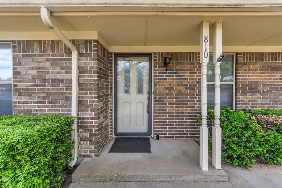 810 Hilltop Drive, Weatherford, TX 76086 - #2