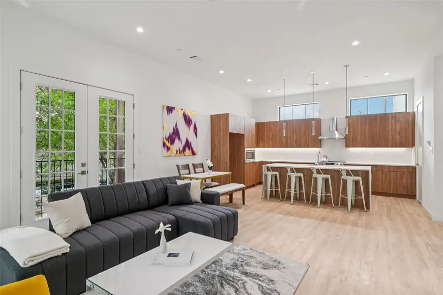 1775 Novela Way, Dallas, TX 75215 - #3