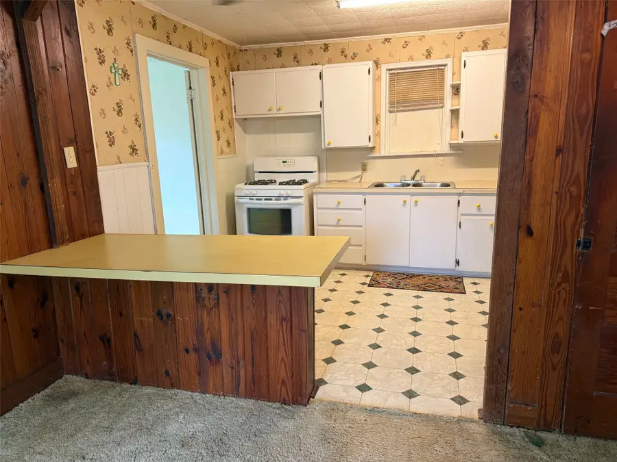 403 Avenue E Avenue, Valley Mills, TX 76689 - #3