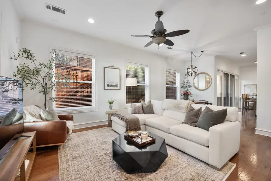 2623 N Garrett Avenue, Dallas, TX 75206 - #2