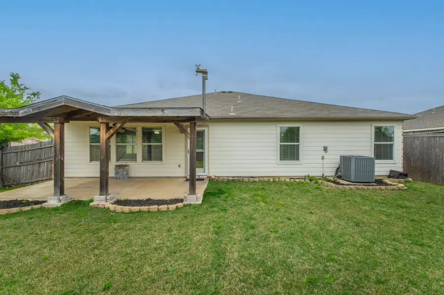 309 Broken Arrow, Krum, TX 76249 - #3