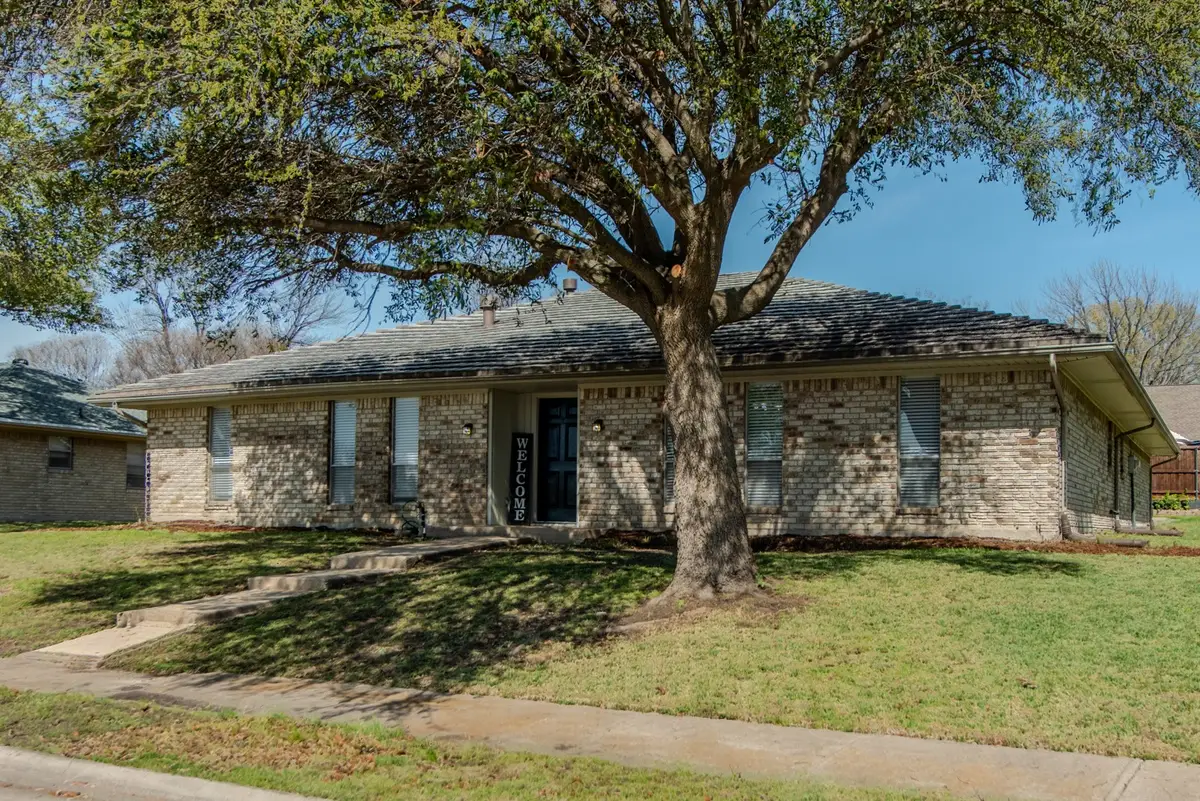 5902 Fawn Valley Lane, Rowlett, TX 75089 - #1