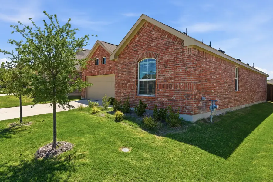 339 Texas Trail, Justin, TX 76247 - #2
