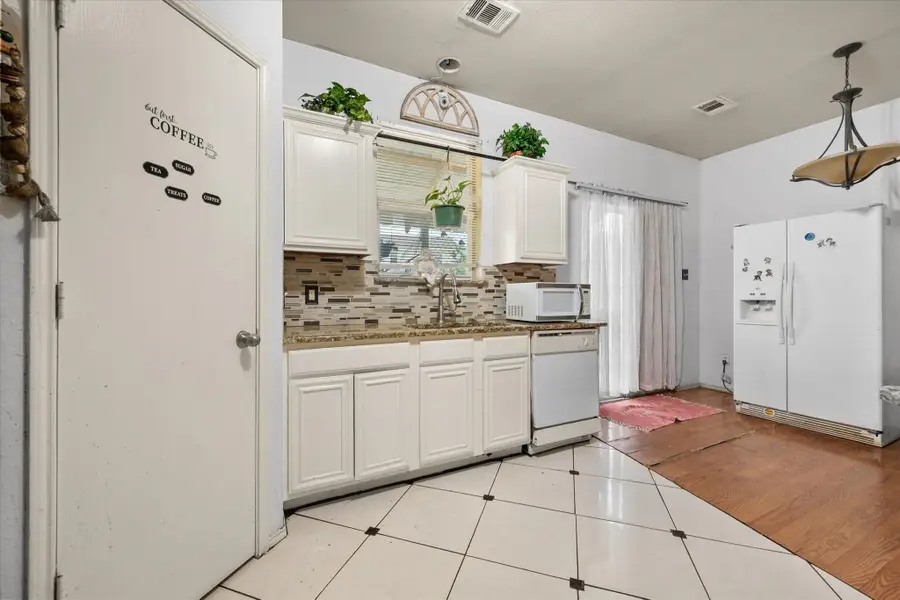 3005 Ronay Drive, Forest Hill, TX 76140 - #2