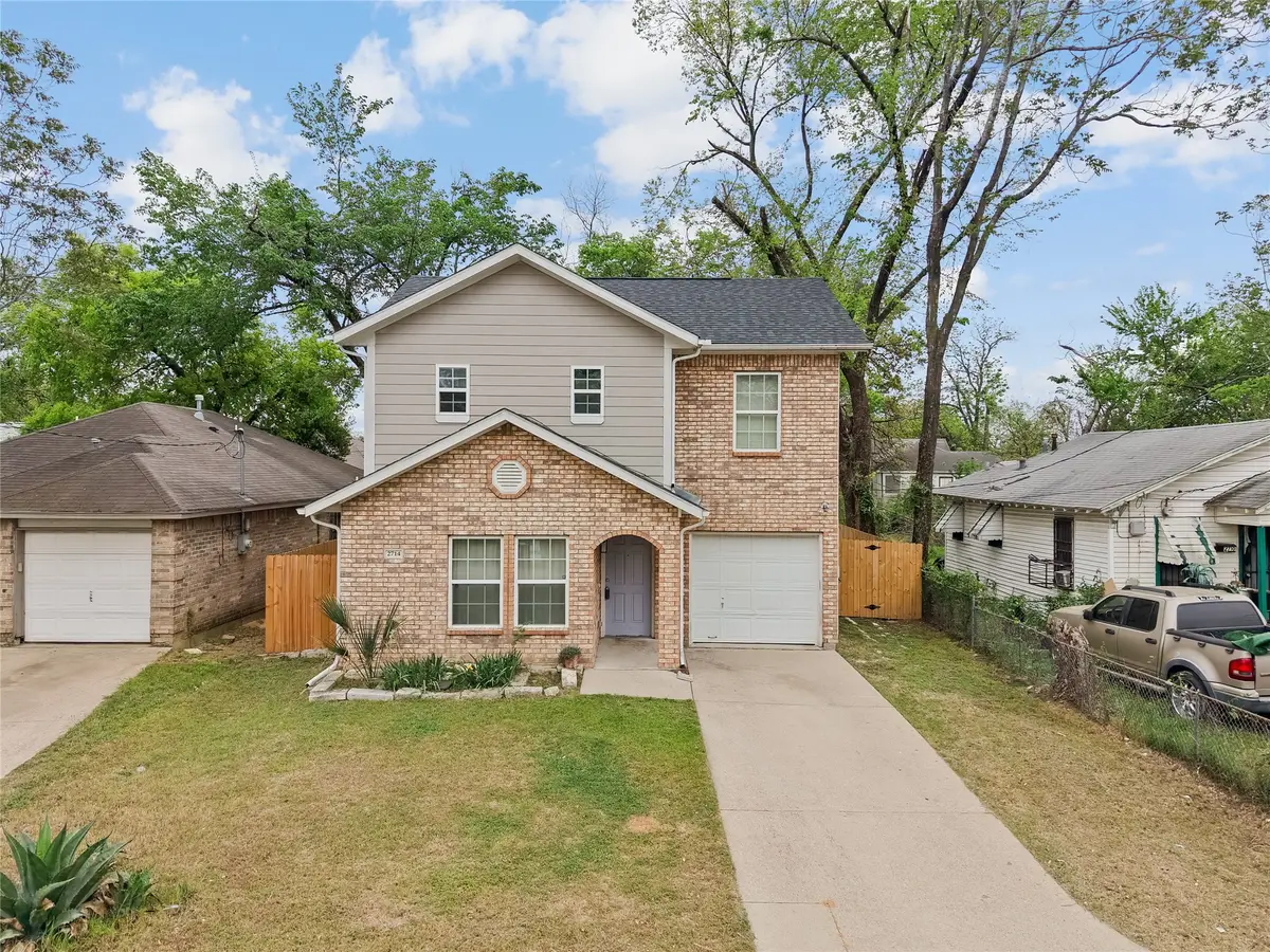 2714 Stephenson Drive, Dallas, TX 75215 - #1