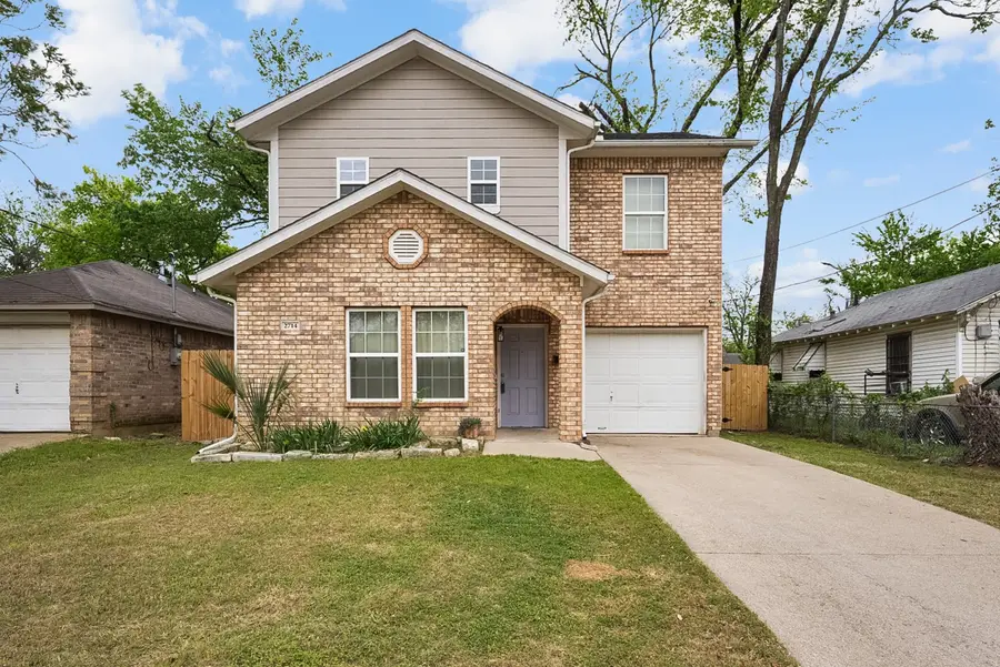 2714 Stephenson Drive, Dallas, TX 75215 - #2