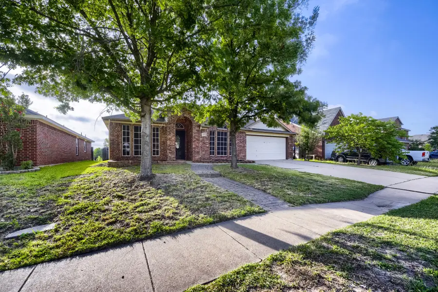 915 Hidden Oaks Drive, Burleson, TX 76028 - #2