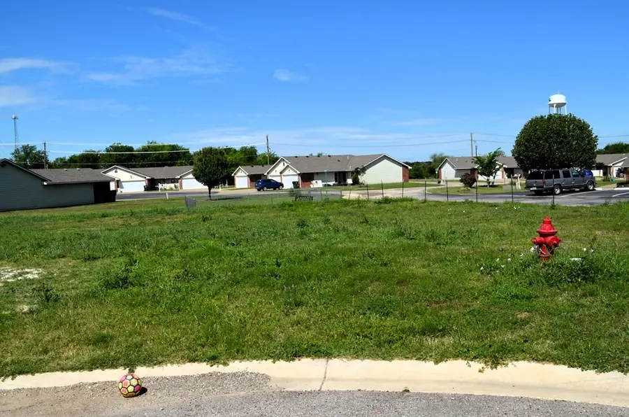 208 Preston Circle, Mabank, TX 75147 - #2