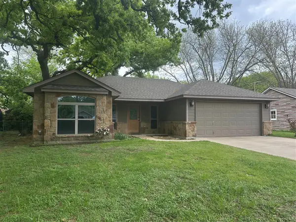 212 W 1st Street, Weatherford, TX 76086