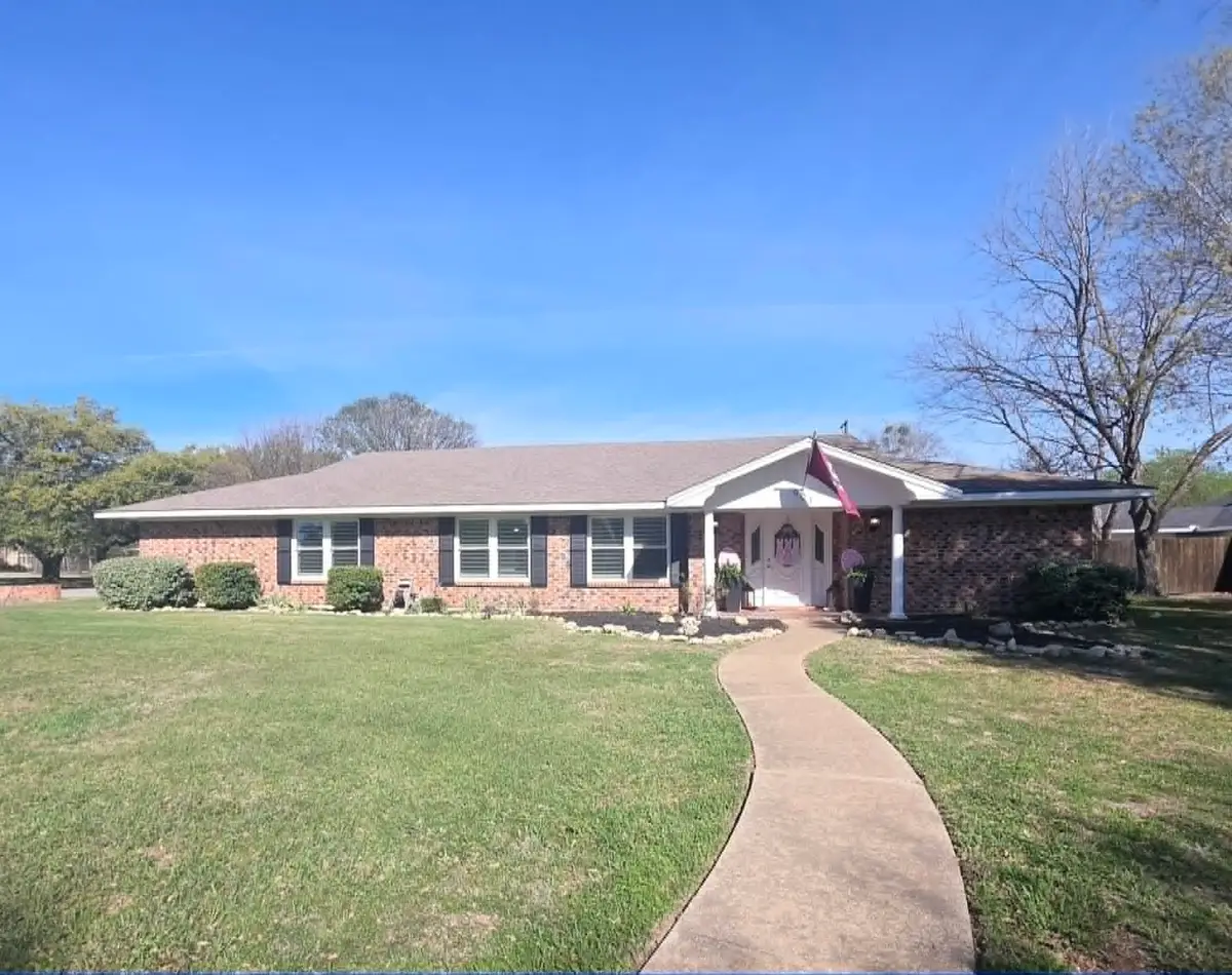 901 Hillandale Street, Mexia, TX 76667 - #1