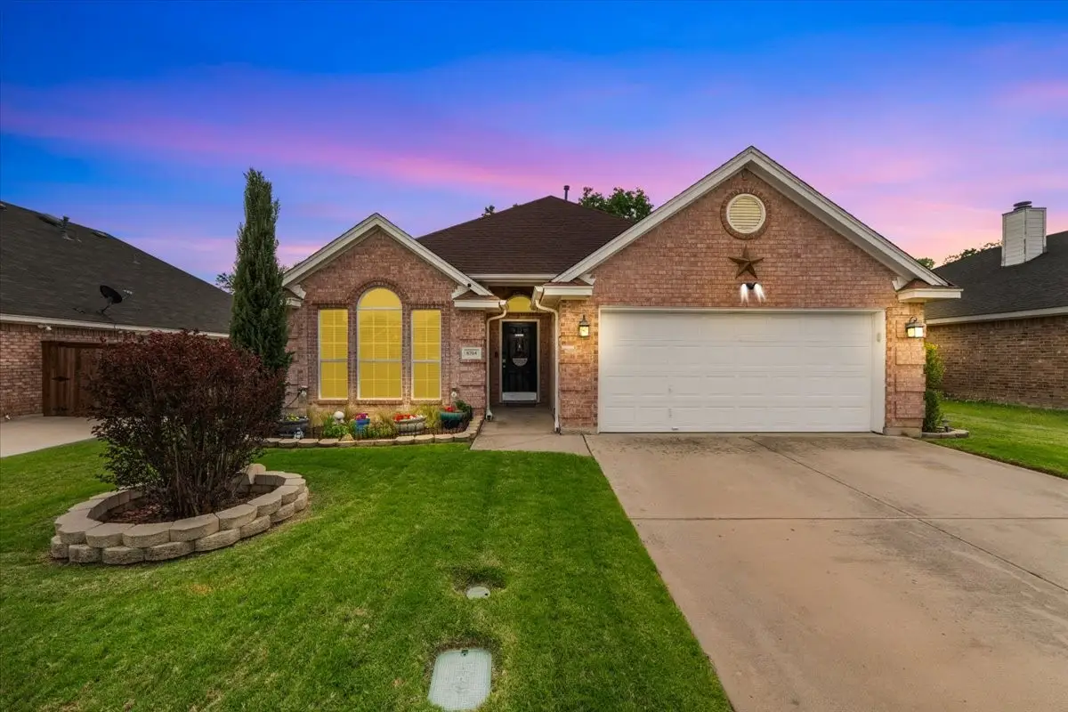 8704 Saranac Trail, Fort Worth, TX 76118 - #1