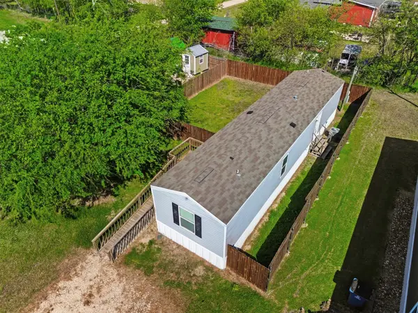 205 E Park Street, Frost, TX 76641