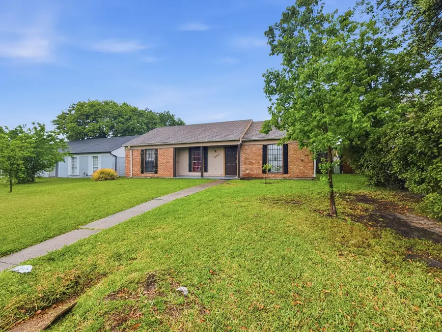 10315 Oak Gate Lane, Dallas, TX 75217 - #2