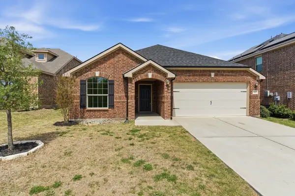 127 Bluebonnet Drive, Sanger, TX 76266