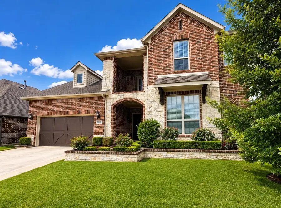 2818 Twin Ridge Drive, Arlington, TX 76001 - #2