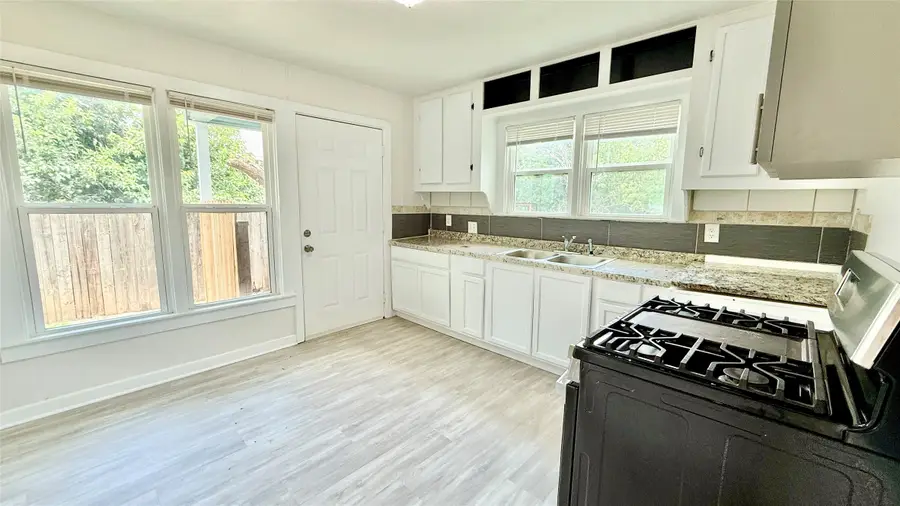 604 5th Street, Brownwood, TX 76801 - #3