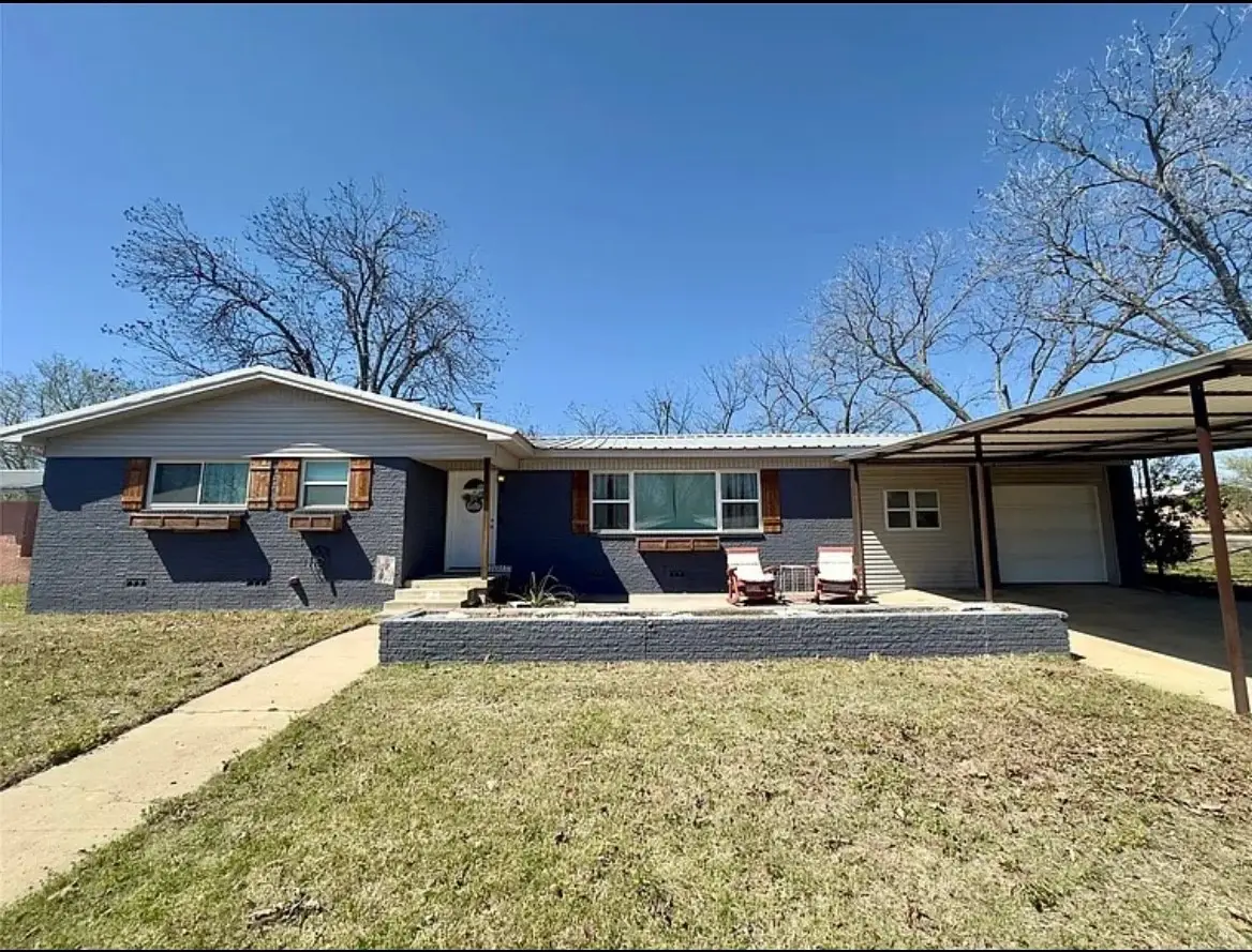 313 Sunset Drive, Comanche, TX 76442 - #1