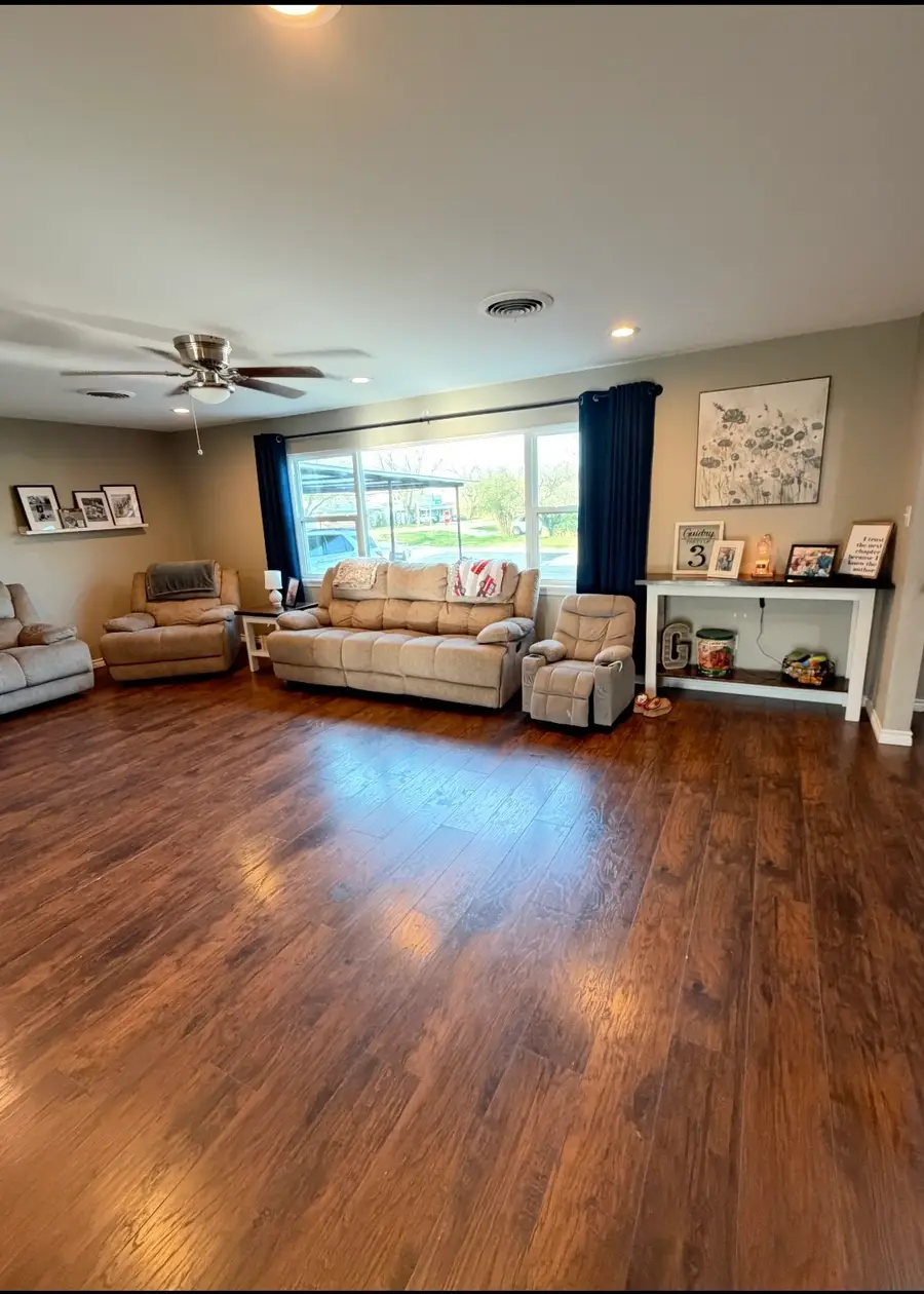 313 Sunset Drive, Comanche, TX 76442 - #2