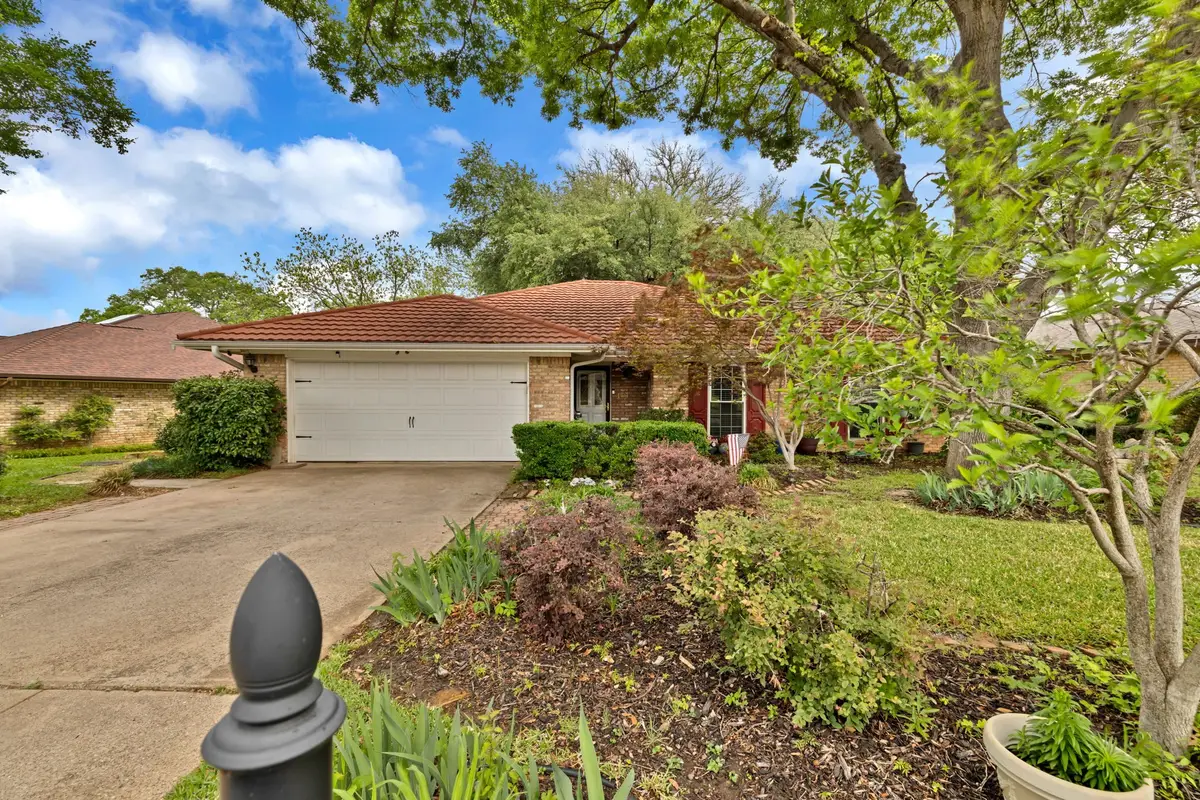 1823 Ridgebrook Drive, Arlington, TX 76015 - #1