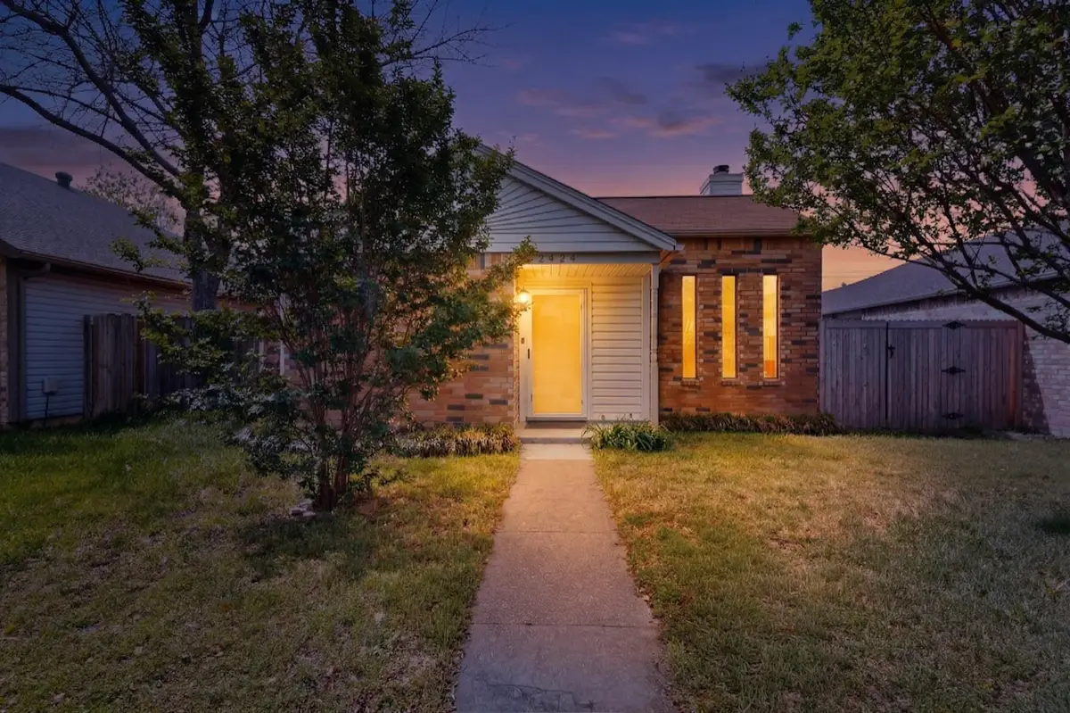 2424 Markland Street, Irving, TX 75060 - #1