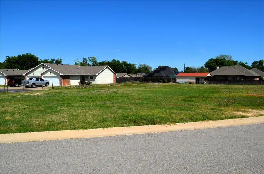 318 Preston Road, Mabank, TX 75147 - #2