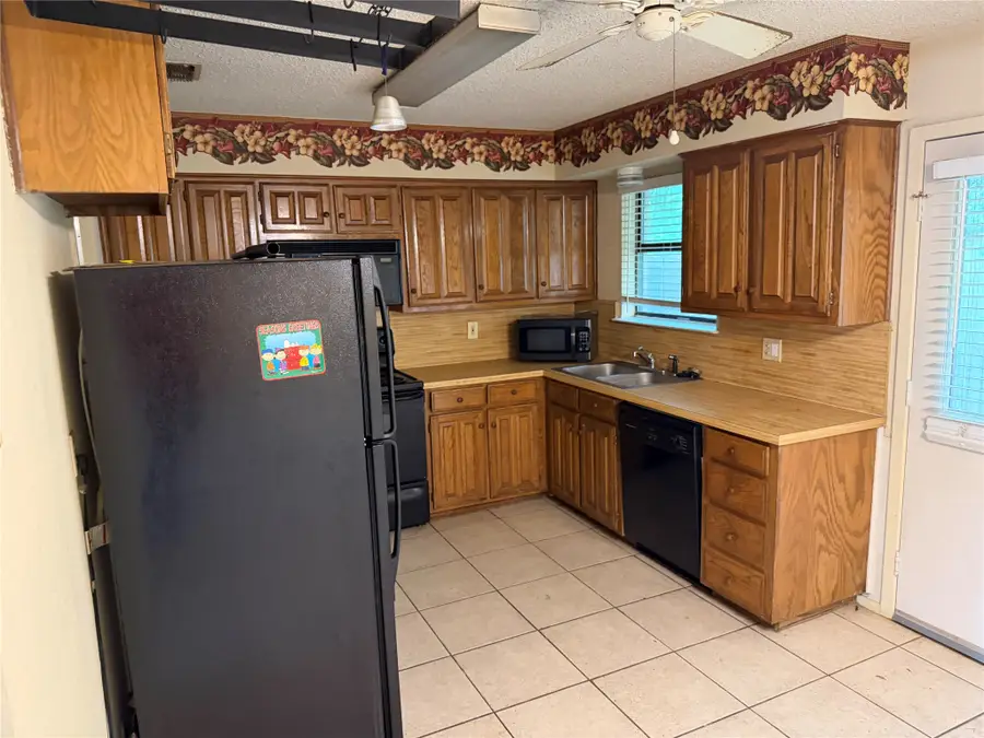 6508 Oak Forest Court, Fort Worth, TX 76112 - #3