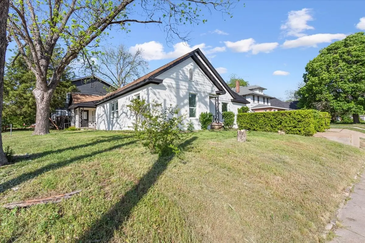 900 N 22nd Street, Waco, TX 76707 - #1