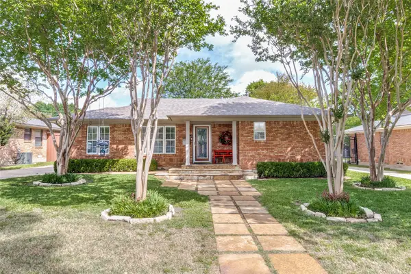 6463 Highgate Lane, Dallas, TX 75214