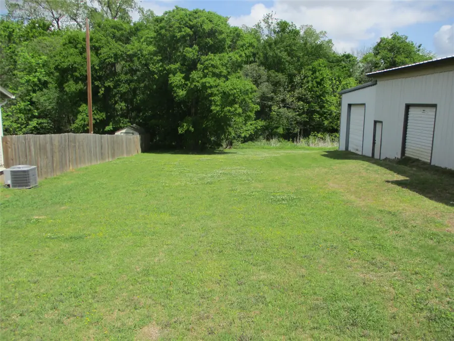 107 W Day Street #2, Denison, TX 75021 - #3