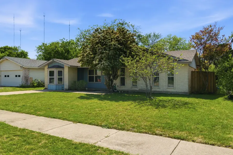 728 Lisa Lane, Cedar Hill, TX 75104 - #2