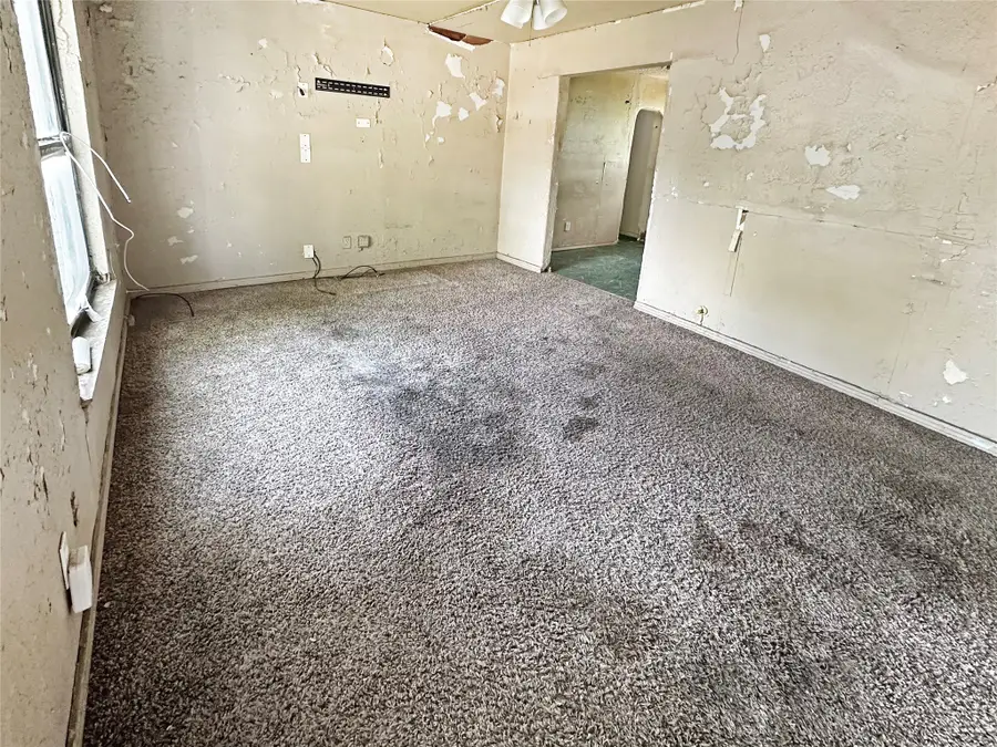 2751 Moffatt Avenue, Dallas, TX 75216 - #2