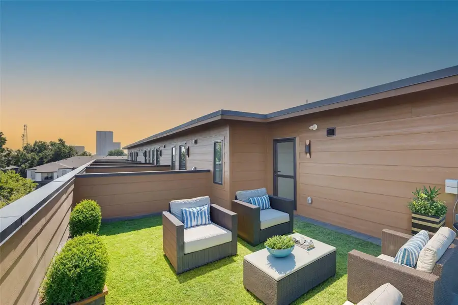 4206 Cabell Drive, Dallas, TX 75204 - #2