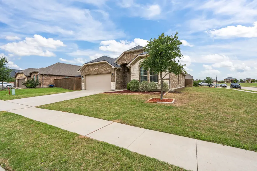 1443 Fox Hollow Road, Krum, TX 76249 - #2