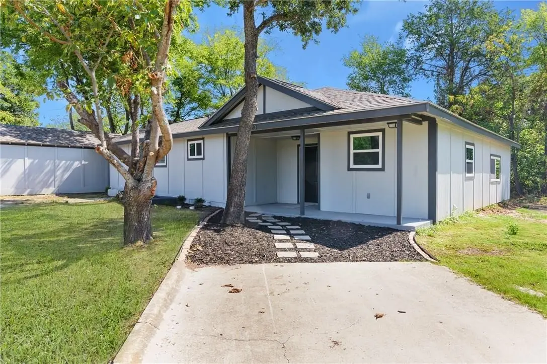 220 Bella Vista Drive, West Tawakoni, TX 75474 - #1