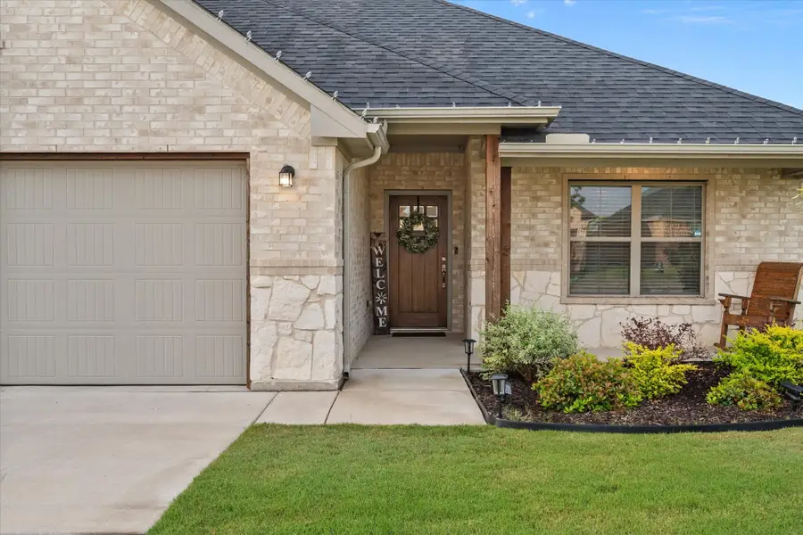103 Randal Row, Corsicana, TX 75110 - #2