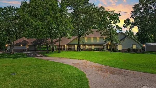 6130 Peninsula Circle, Athens, TX 75752