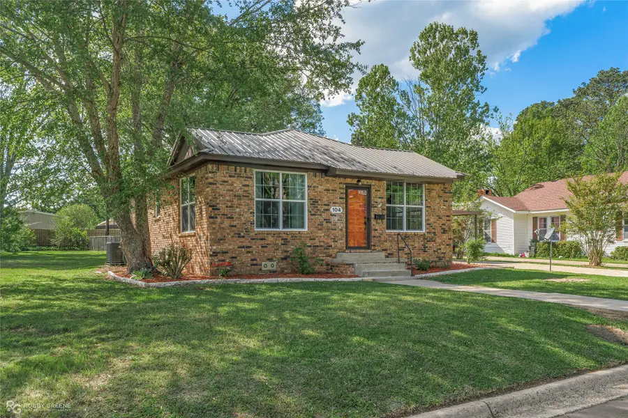 104 3rd Street Nw, Springhill, LA 71075 - #2